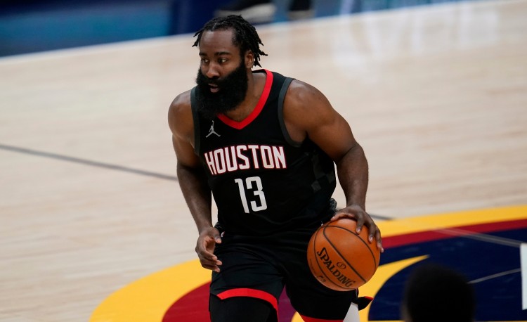 数据网站:火箭时期哈登曾单月场均44+9+8 两场拿下40+得分三双