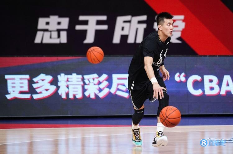 杨毅:辽宁体育局和球队都不接受艾伦走 接下来肯定做他思想工作