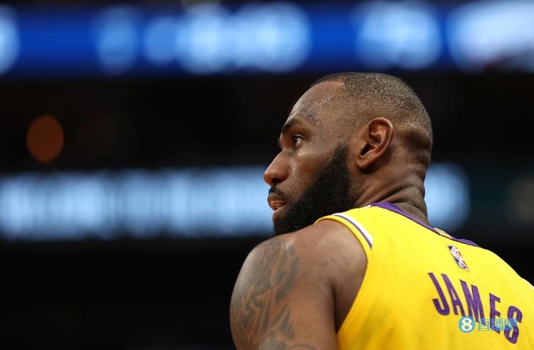 杰弗森继续阐述观点：LBJ至少要再夺一冠才能入选湖人总统山