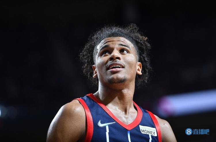 杰伦-格林:我正加强自己的控球 并提高在场上的决断能力