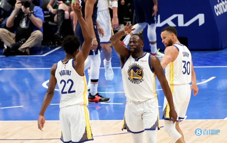 维金斯:勇士队友们一直督促我担起责任来 我很珍惜他们