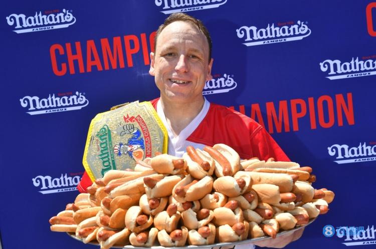 单节37分&35秒13分&10分钟吃掉76个热狗? 哪个数据最惊人?