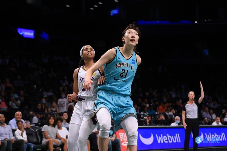?WNBA-韩旭13+7+8 约内斯库31+6 自由人大胜火花
