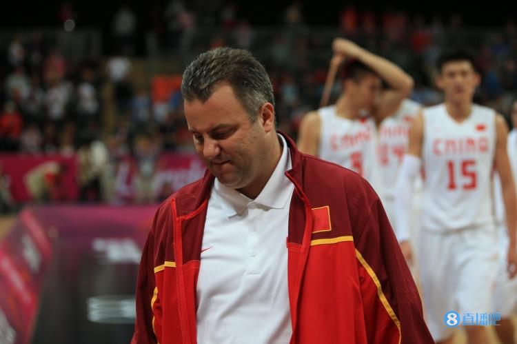 十年前的今天:中国男篮伦敦奥运会五连败 “邓华德时代”落幕