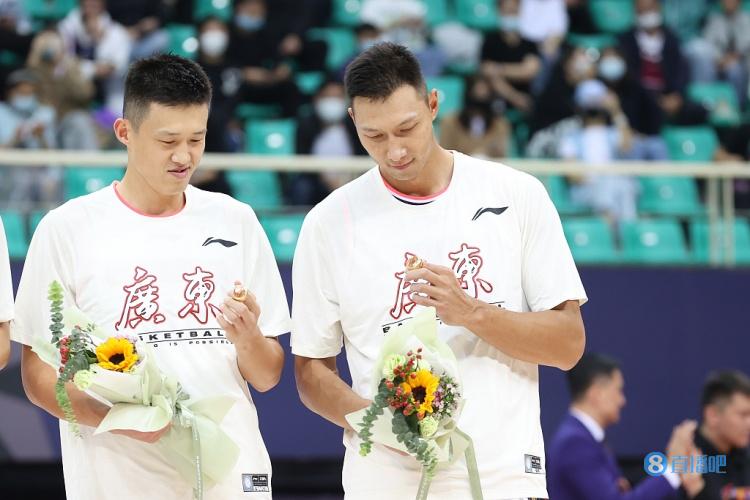 周鹏:阿联尊重支持我的选择 小胡小徐有能力承担起新的宏远王朝