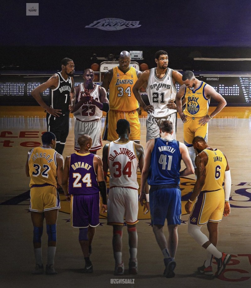 ?KD乔丹鲨鱼邓肯库里VS魔术师科比大梦司机詹姆斯 哪队赢？