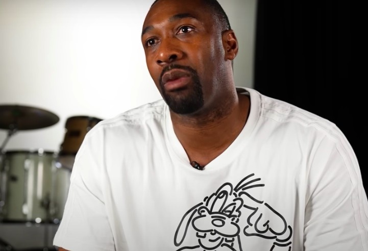 阿里纳斯：库里是我心目中的历史前10球员