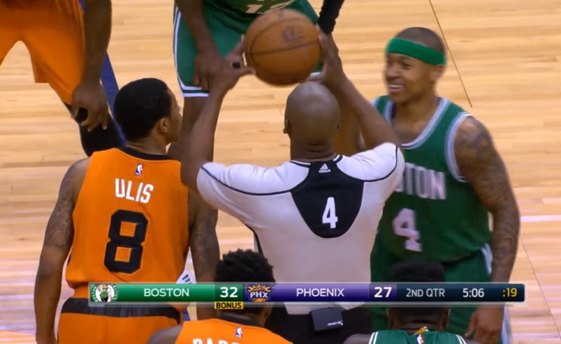 NBA规则详解?|库里跳球赢了诺阿，此事是否有蹊跷？