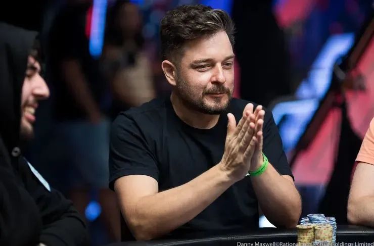 【EV扑克】牌局分析:这手A高为什么敢在主赛最终桌跟注全下?