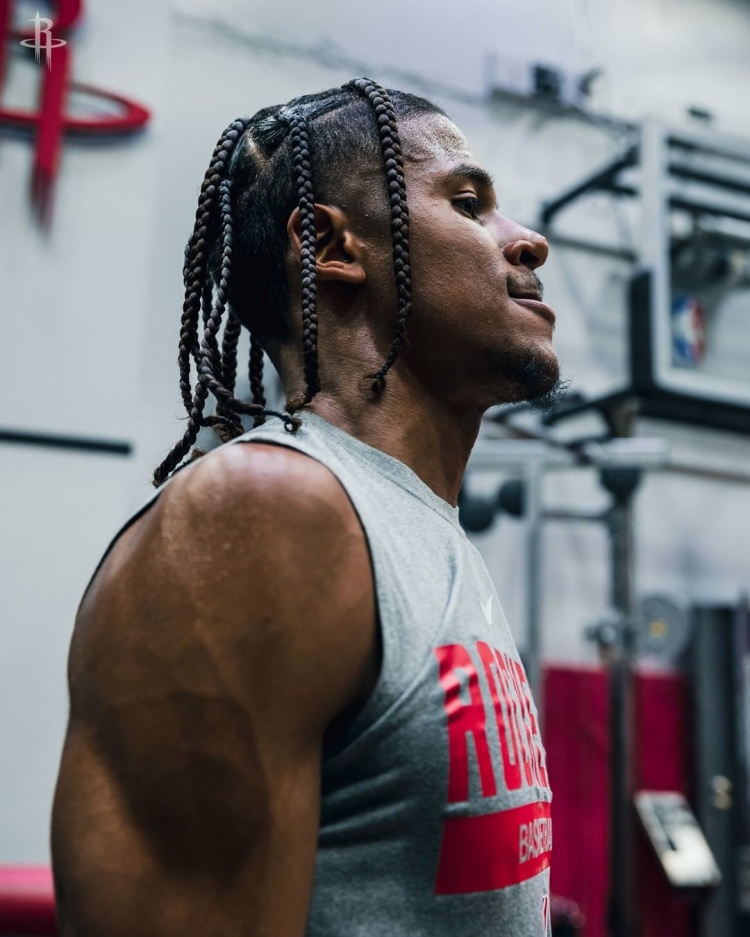 备战新赛季！火箭官方晒出杰伦-格林、小贾巴里-史密斯等人训练照