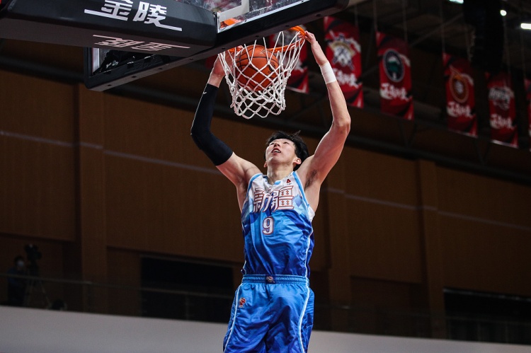 CBA官网:新疆广汇为周琦进行预注册