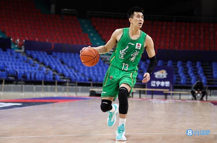 媒体人:国家队球员注册材料提交截止日为本月19日下午5点