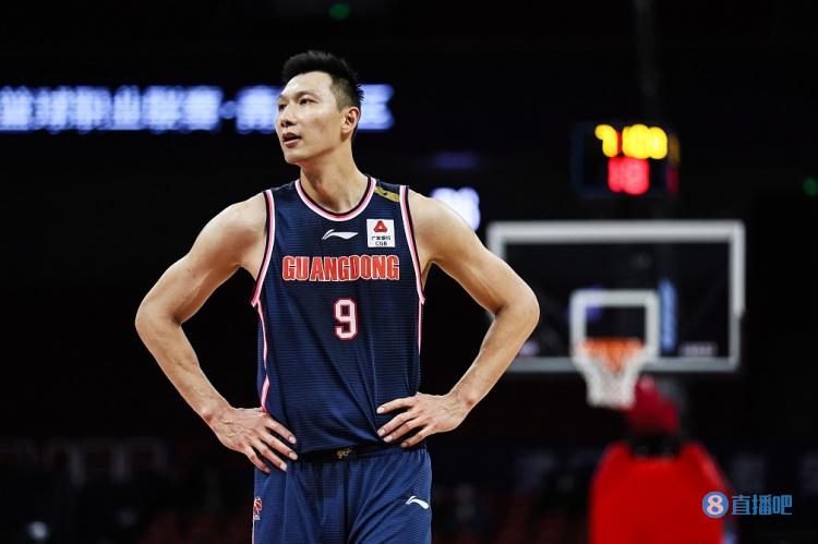 易建联、吴前等多名中国男篮球员更新微博为四川祈福：愿平安！