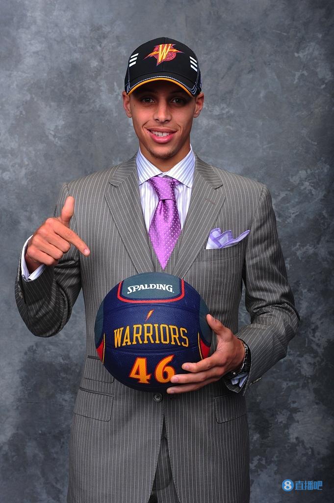 惊！历史三分王库里第7顺位才被选中?09年前6顺位都何方神圣？