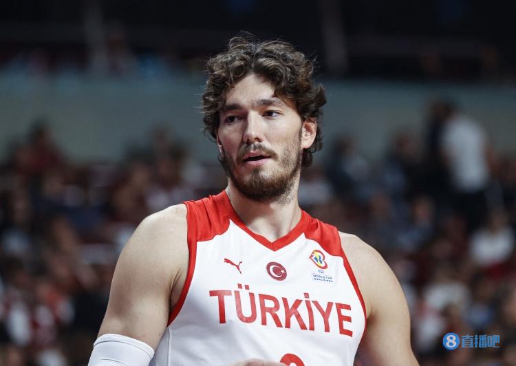 梦回2019年世界杯？奥斯曼末节关键时刻两罚不中 全场10投3中