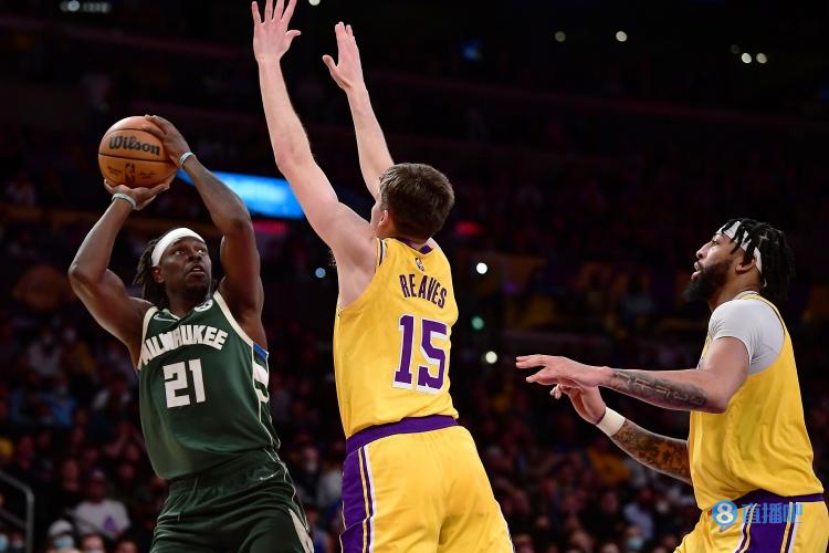 里夫斯:等不及和浓眉打球了 有他在场你在外线能防得更有侵略性