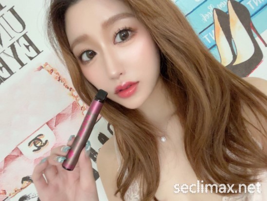 一个工作都没有！NAØO(原 美竹すず，美竹铃)痛骂AV新法！