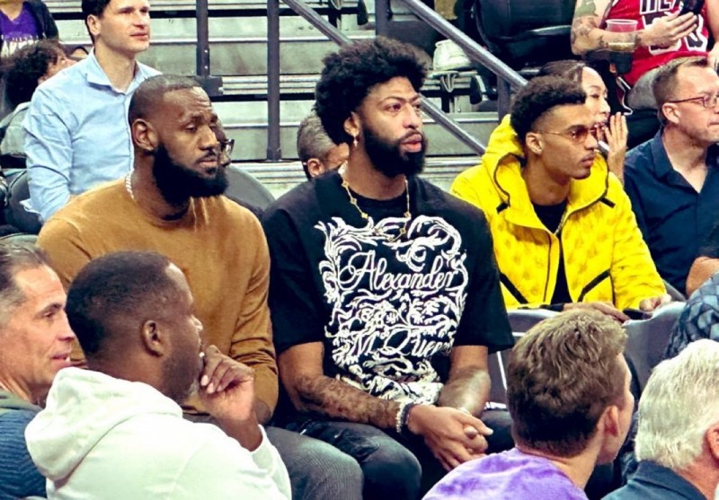 【篮图篮趣】这哥仨儿组一队什么水平?？