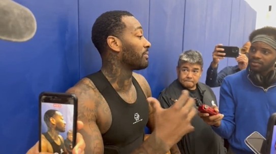 沃尔:到任一支队都以做自己赢得尊重 球队很多人能够支配球推进