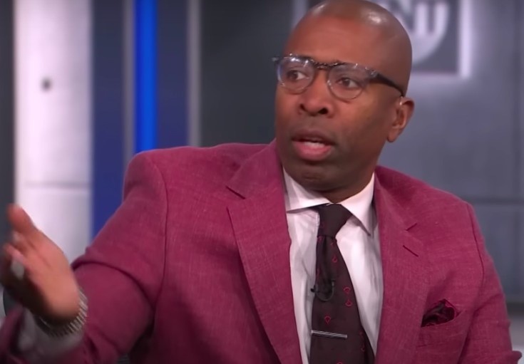 浓眉两场0助攻?肯尼-史密斯:若球不过浓眉之手 季后赛想都别想