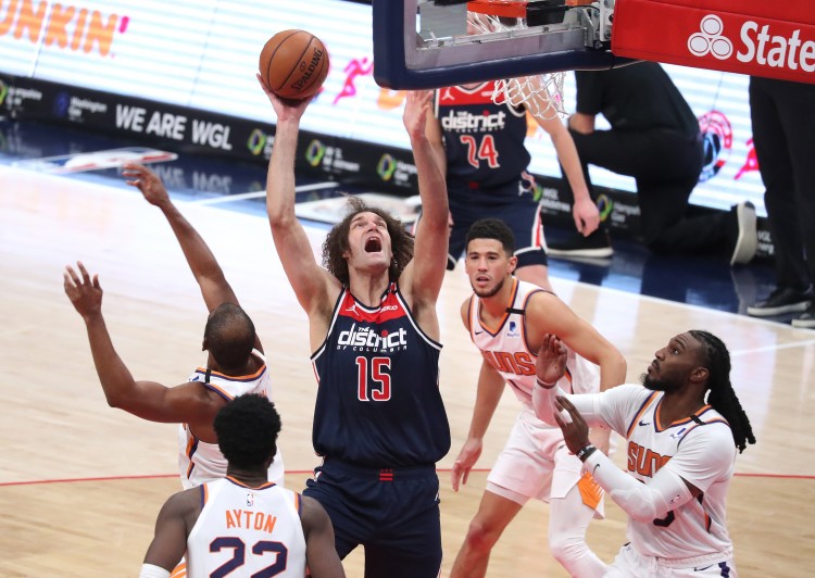 对琼斯的三分有信心?哈姆:我能教会罗宾-洛佩斯 琼斯自然也可以