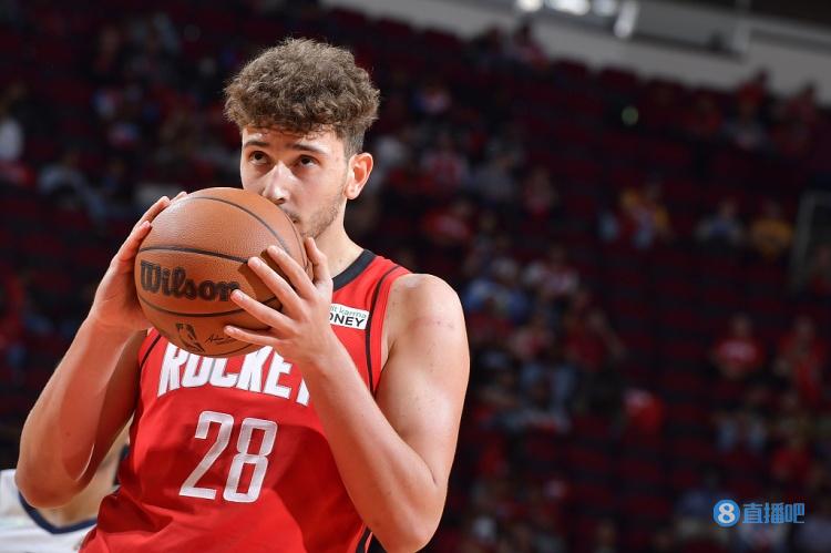 塞拉斯:申京需持球在手 费尔南多现阶段适合与首发搭配