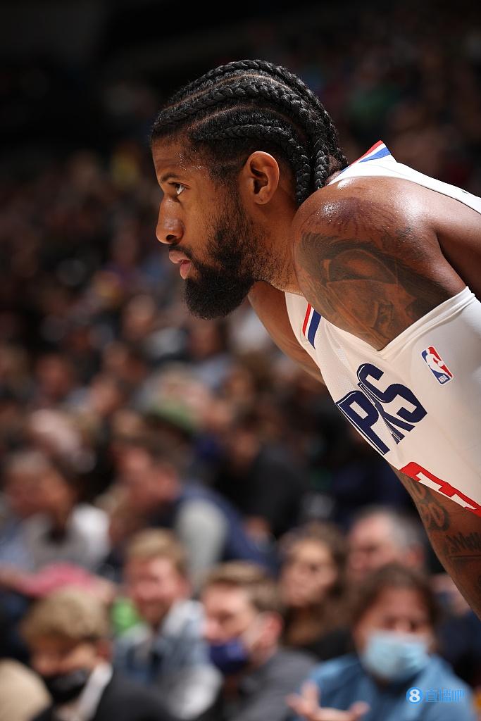 手感冰冷!乔治6投1中仅得2分6板4助 但16分钟内拼下5次抢断