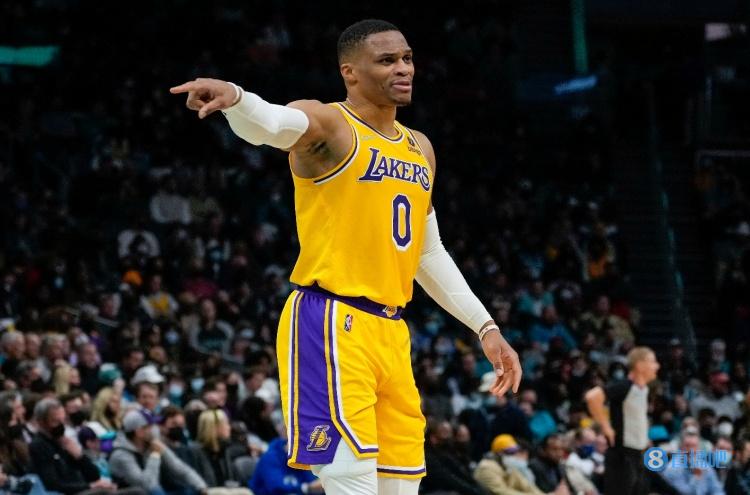 克劳福德:很奇怪人们把湖人的所有问题都归咎于威少