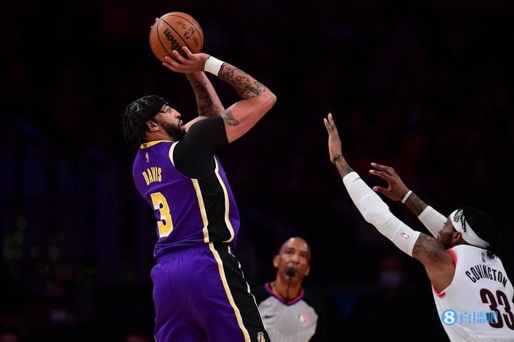 浓眉:我真的非常擅长投篮 新赛季会把任何球都投入篮筐