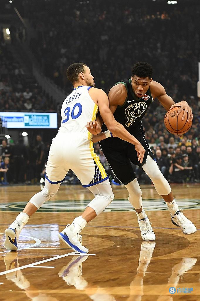 NBA官方总经理调查之哪队将夺冠:雄鹿获得43%选票 勇士25%