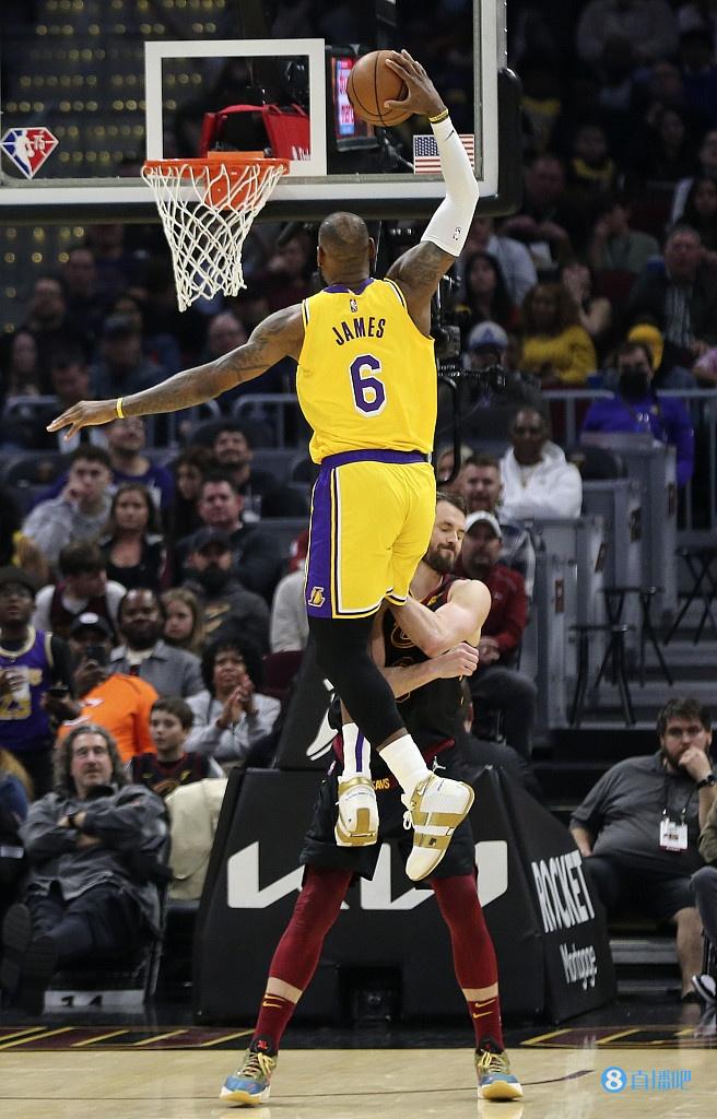 Skip：场上没有唐斯和戈贝尔 詹姆斯终于要参加第一次扣篮大赛了