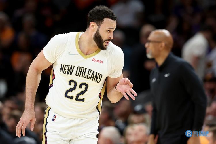 名记：小南斯2年2160万美元提前续约鹈鹕