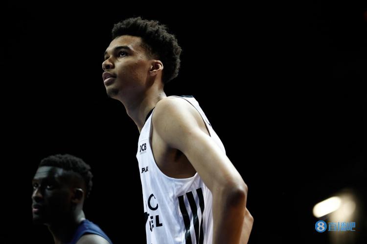 资深人士：文班亚马的独特前所未见 甚至超过詹姆斯&邓肯