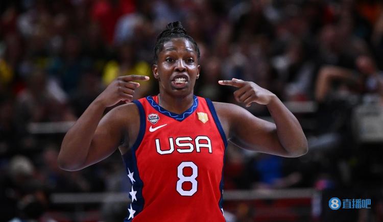 杨毅：美国女篮格雷这身材这打法 简直粘上胡子就是哈登
