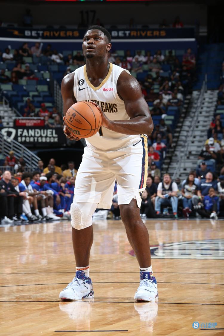 罚球12中3！锡安今日手风不顺得到13分