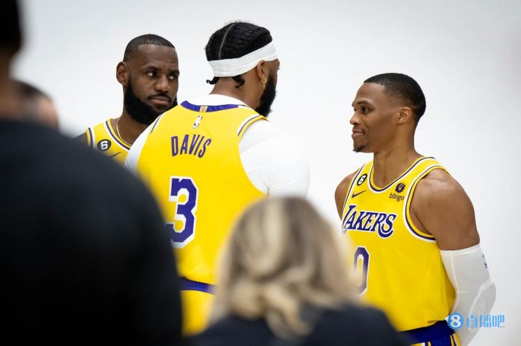 湖人近3场三分118中25&命中率21.2% 史上任意连续3场比赛第二低