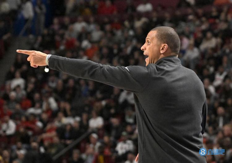 马祖拉谈被驱逐：我没说脏话不知为何连吃两T 赛后已向球员们道歉