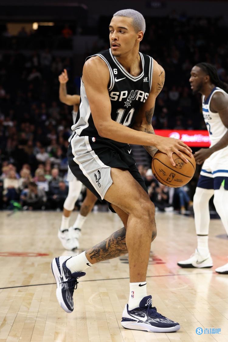 波波:索汉在大学时期我没考察过他 但喜欢他在攻防两端的表现