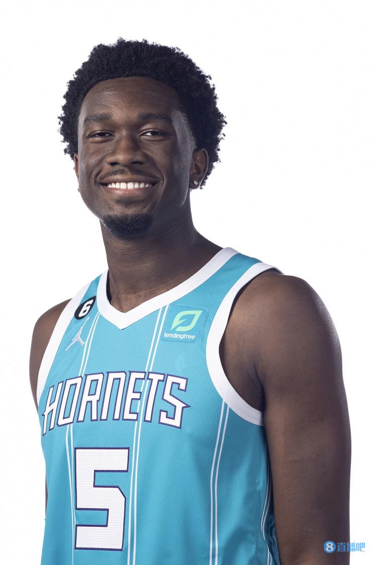 官方:黄蜂15号秀、中锋马克-威廉姆斯正式签约AJ