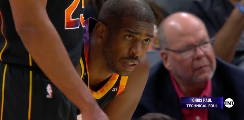 老炮也被抓!保罗顿拜被吹翻腕!随后还不满判罚吃到技犯