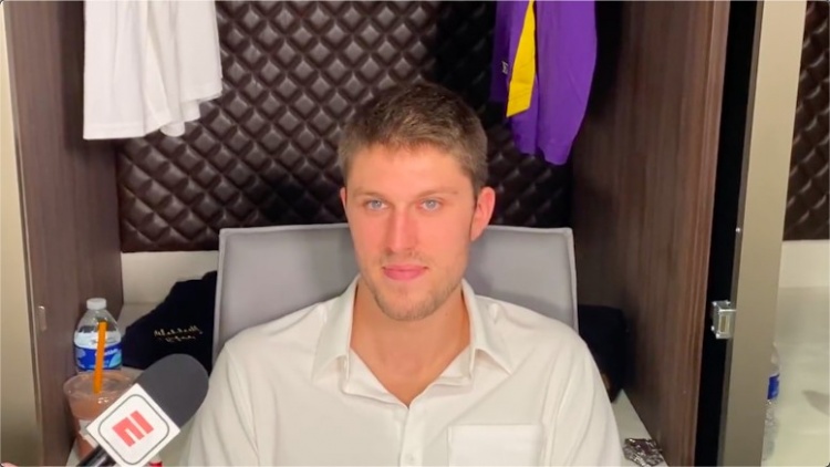 赛后被记者团团围住!马特-瑞安:我感觉自己像詹姆斯一样