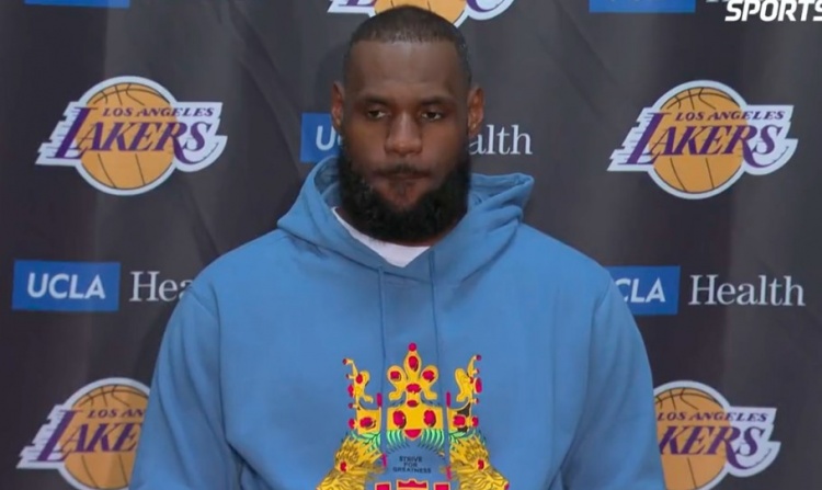 詹姆斯:这只是哈姆执教的第7场 理解他会犯错误 目前为止很优秀