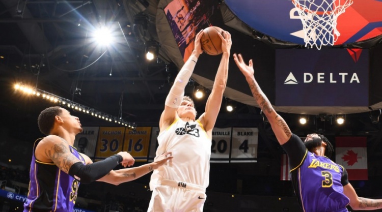 威少也替补也发挥了，爵士还是攻垮了湖人？