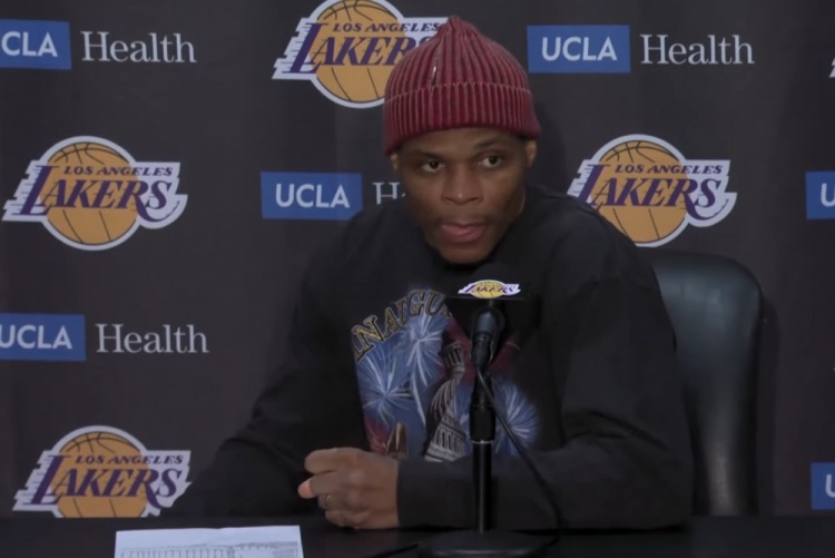 威少:浓眉打出侵略性很重要 里夫斯出手坚决对我们有利