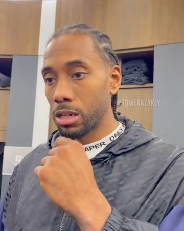 将再次缺阵！队记晒小卡昨日采访：只是扭伤了脚踝 但我会没事的