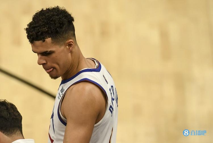 手感不佳!小迈克尔-波特全场15投4中仅得10分 正负值为-21