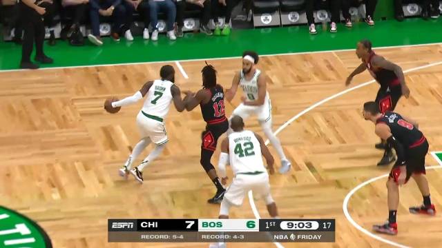 ?塔图姆36+12+6 布罗格登25分 德罗赞46+5 绿军力擒公牛