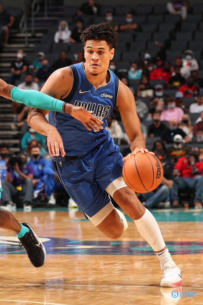 百分百先生!约什-格林替补出战27分钟 5中5&罚球4中4得到16分