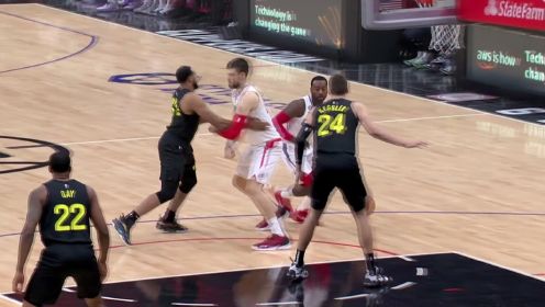 ?克拉克森23+5 塞克斯顿22分 乔治34+8 爵士终结快船3连胜