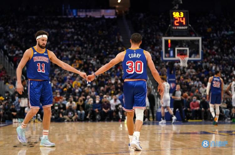 库里克莱维金斯本场三分球合计38中23 球队其他人合计9中1